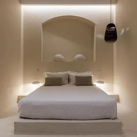 Afroessa Cave * Кимолос