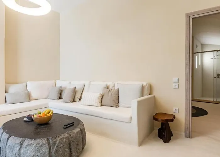 Afroessa Cave * Kímolos